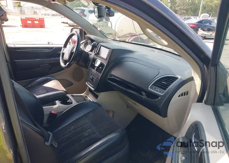 2014 Chrysler Town & Country Touring-L 30Th Anniversary from USA, damaged, VIN 2C4RC1CGXER192747